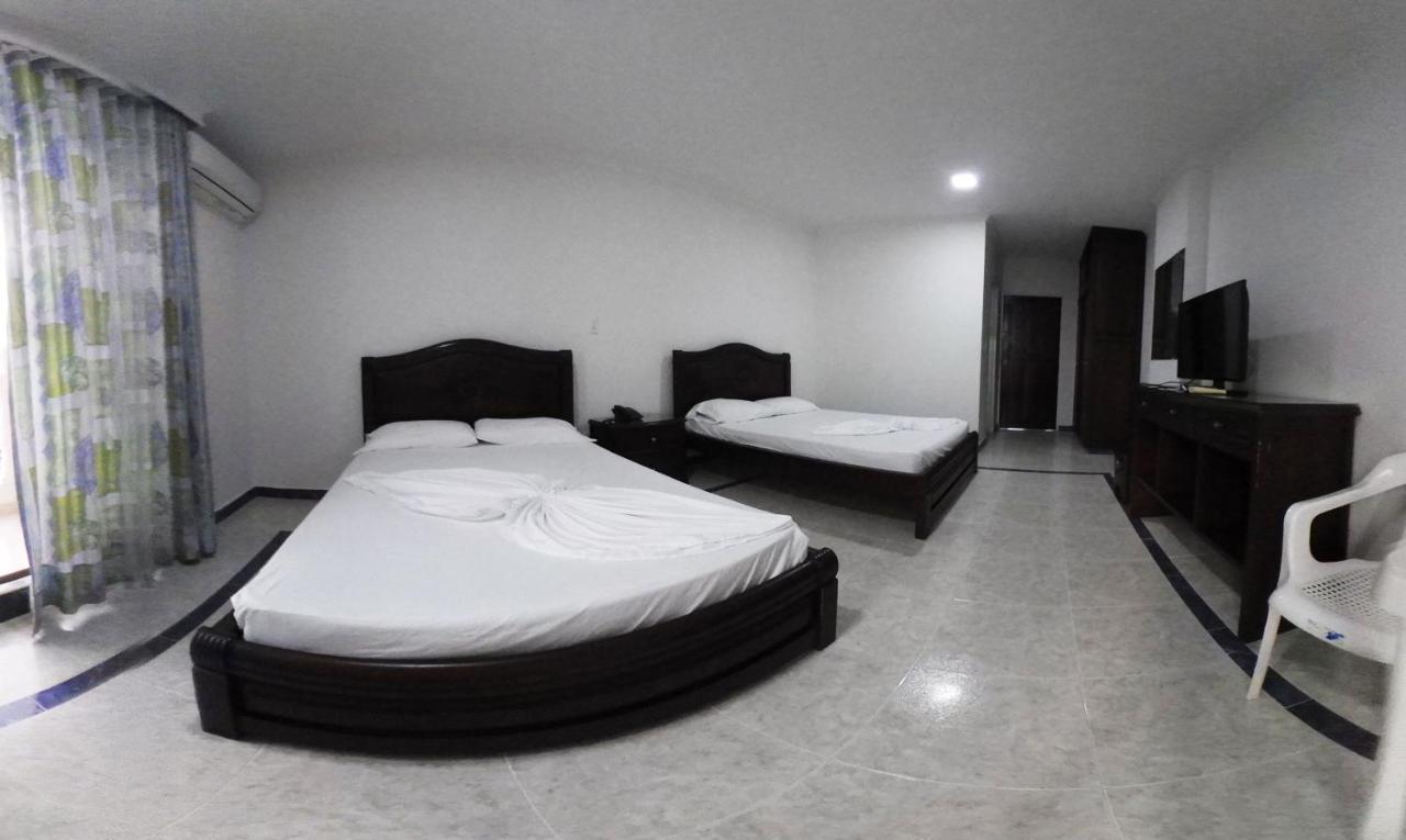 Zahira Hotel เมลการ์ ภายนอก รูปภาพ