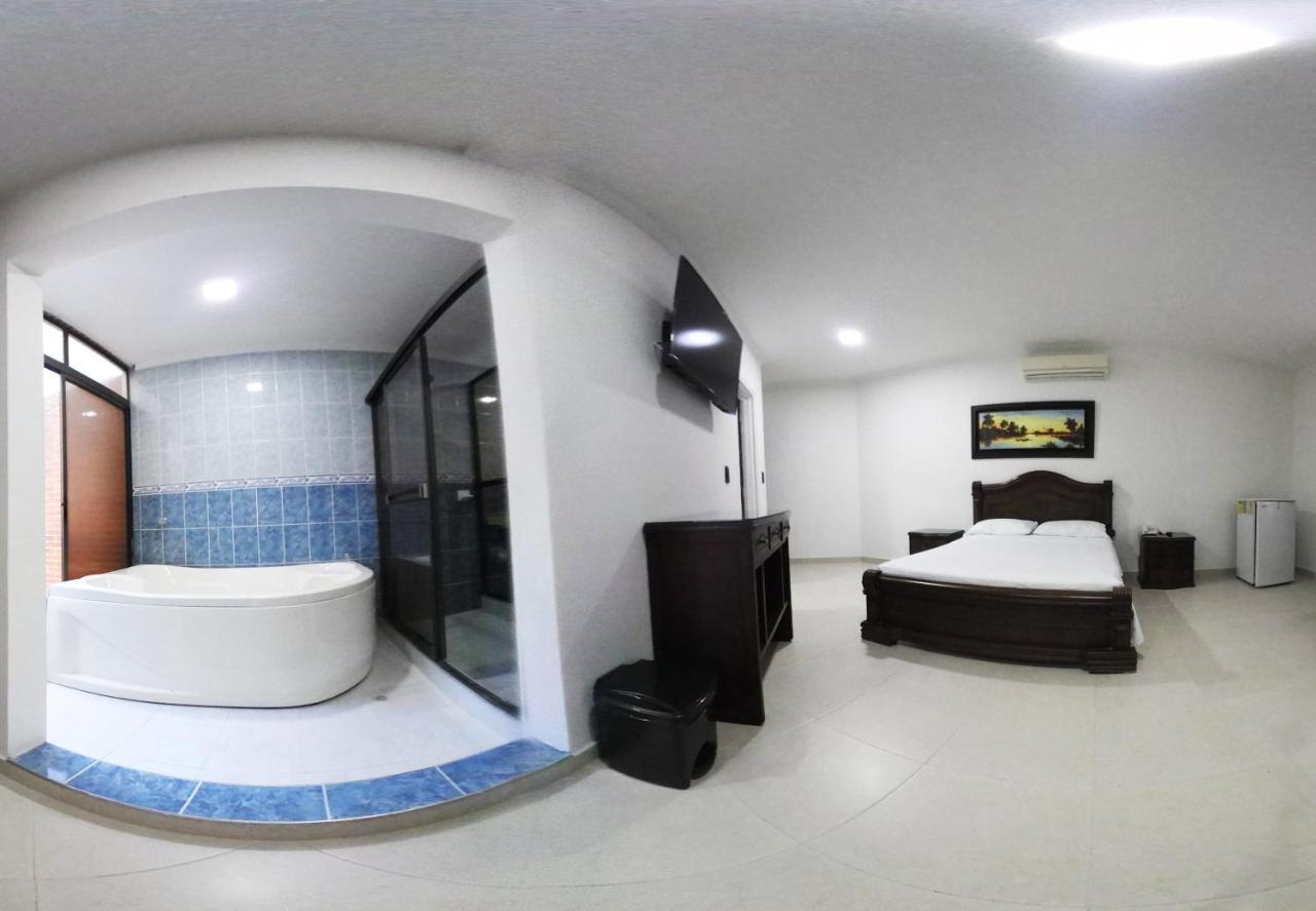 Zahira Hotel เมลการ์ ภายนอก รูปภาพ