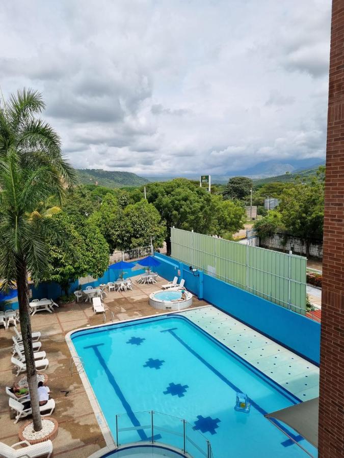 Zahira Hotel เมลการ์ ภายนอก รูปภาพ